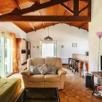 Holiday home Maison Proche Et Centre *
