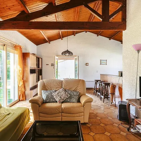 Maison Proche Et Centre بيت للعطل *